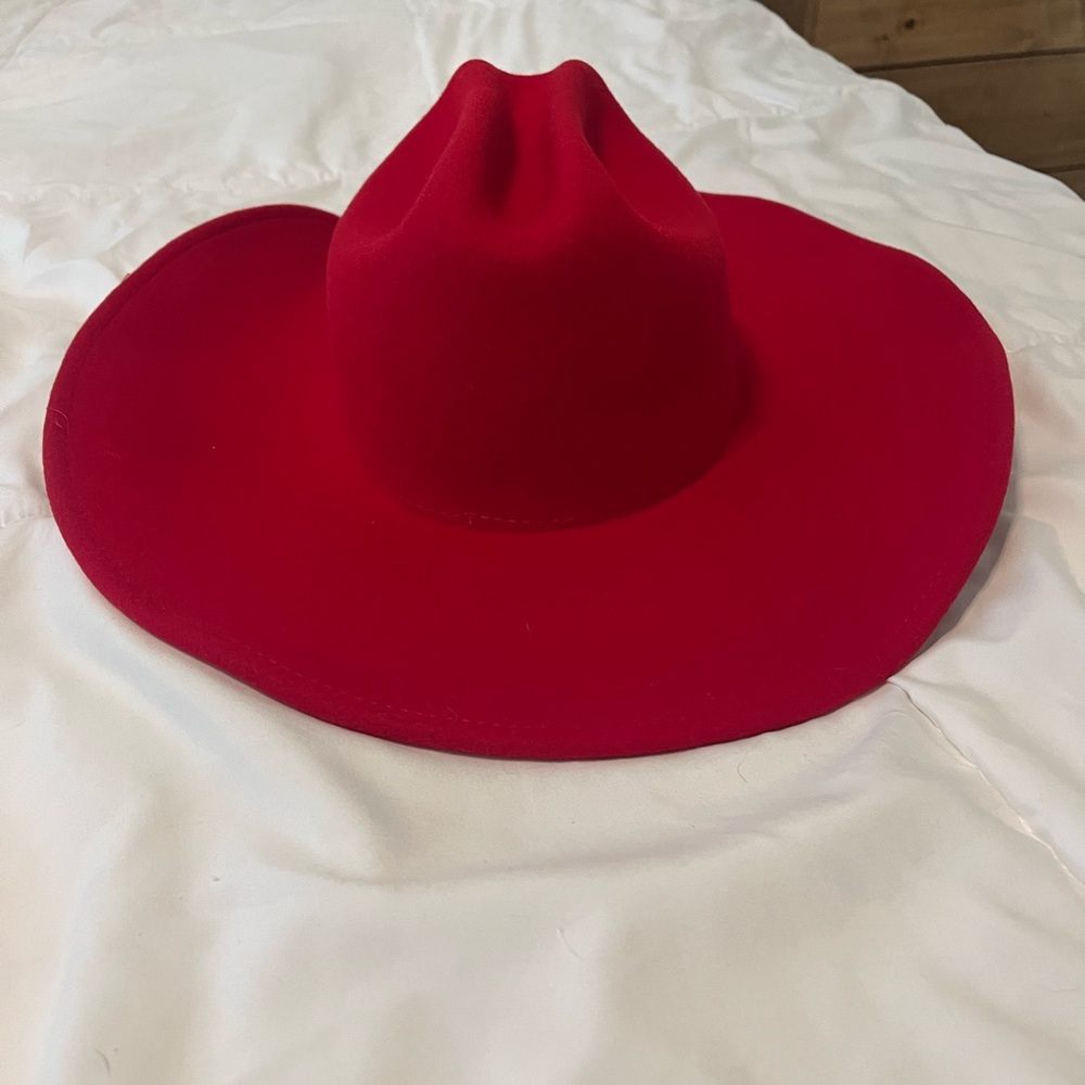 Red cowboy hat